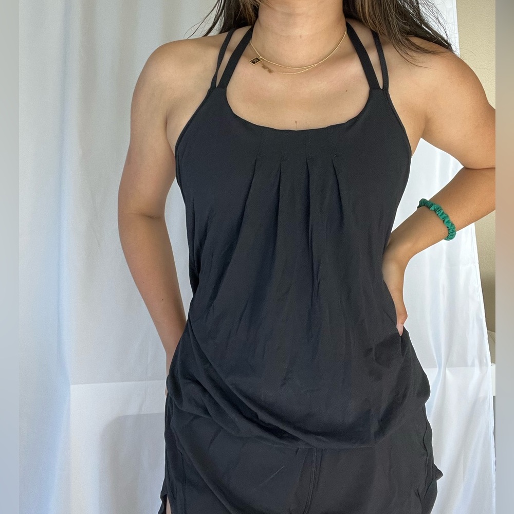 Lululemon straps tank built in bra size 6